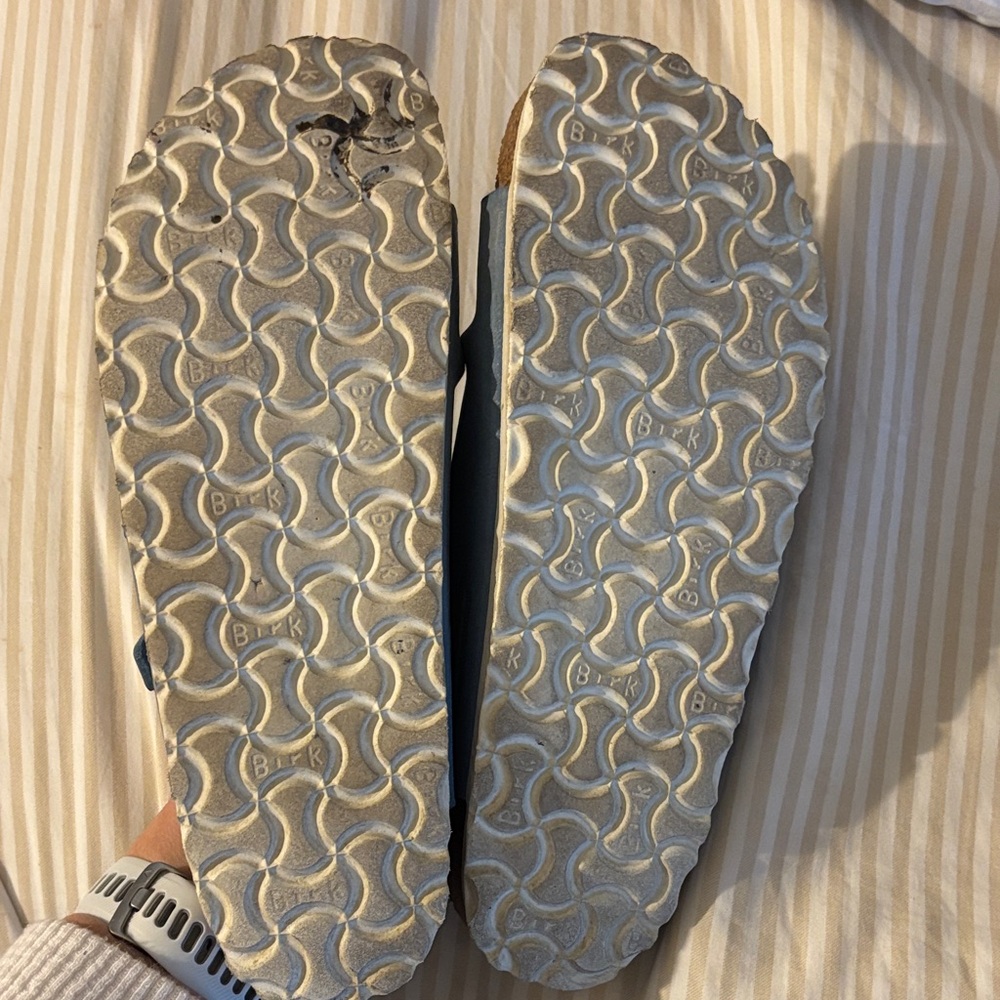 Blue Birkenstock sandals - Picture 3 of 3